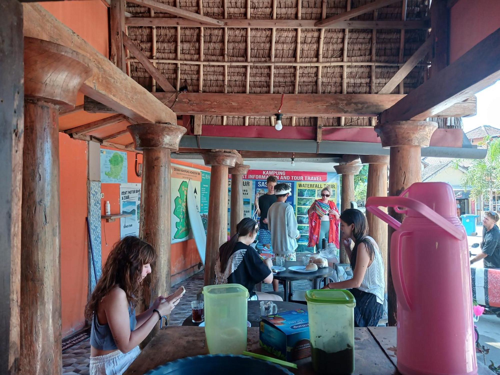 Roby Homestay Kuta  Екстер'єр фото