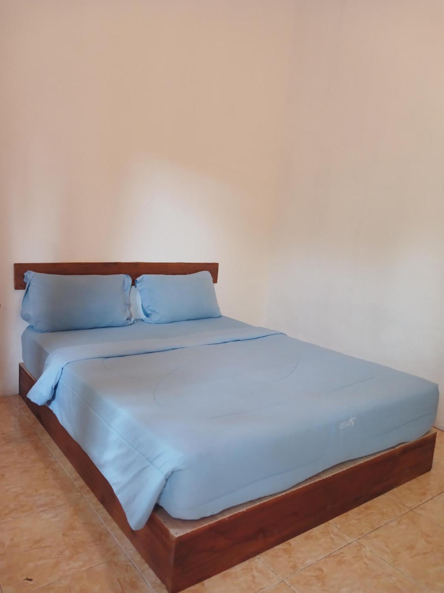Roby Homestay Kuta  Екстер'єр фото