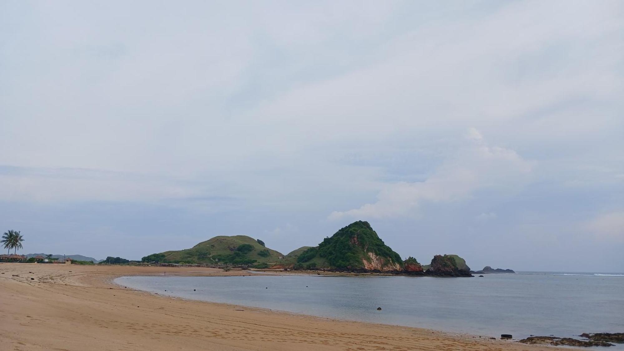 Roby Homestay Kuta  Екстер'єр фото